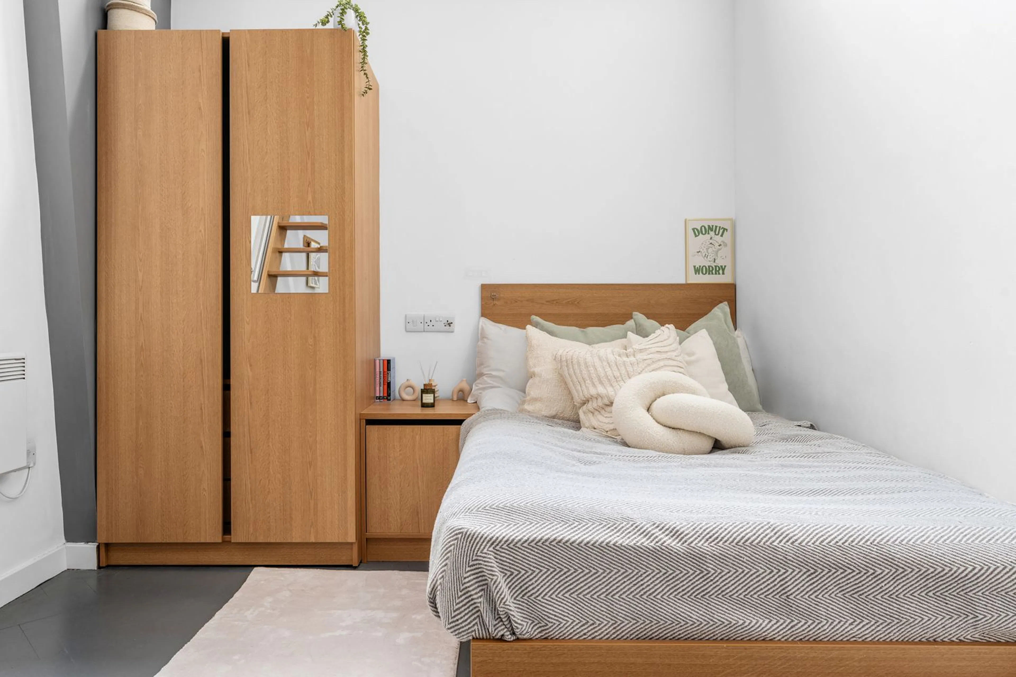 ROOM ROOM 3