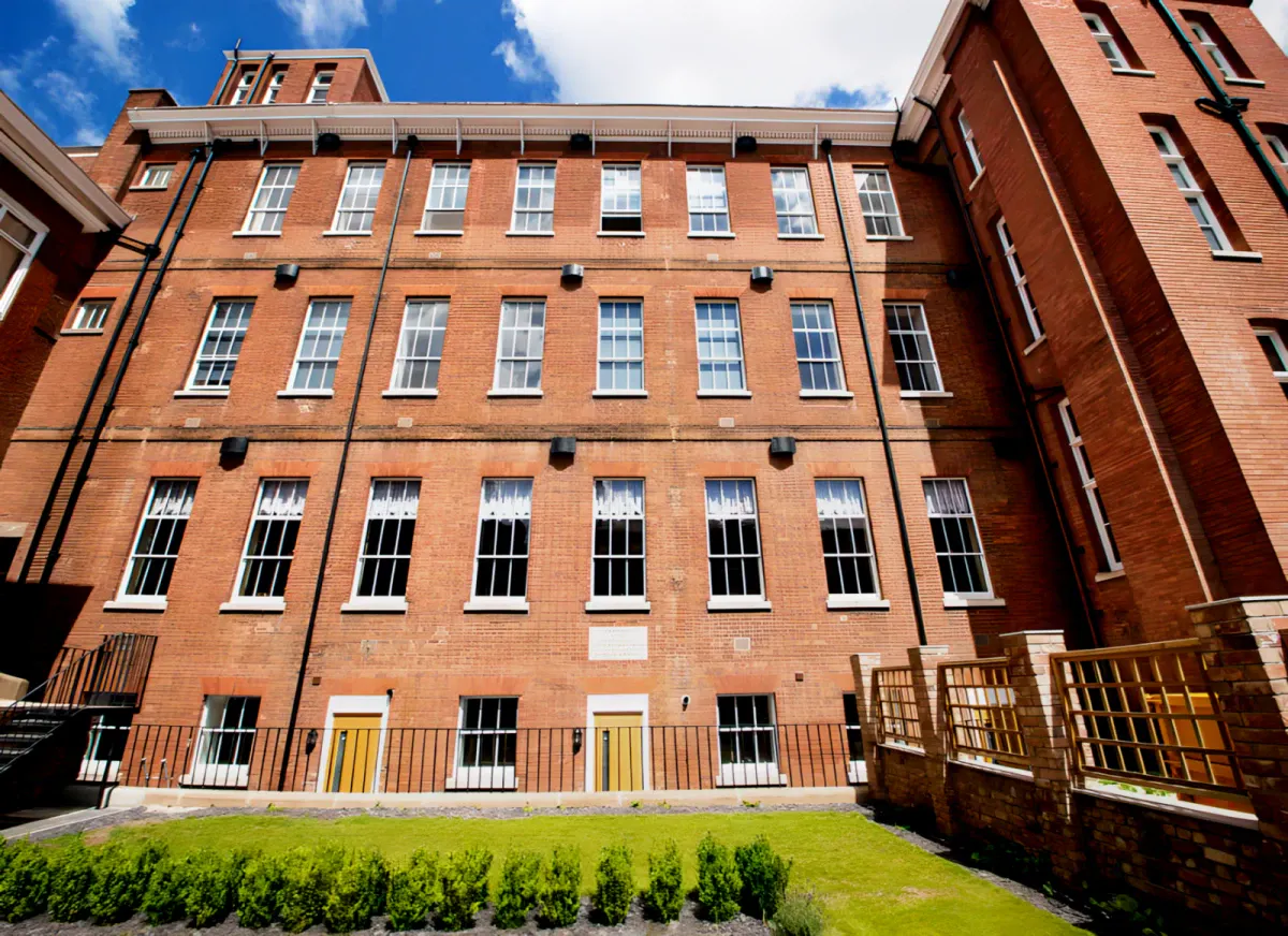 BUILDING