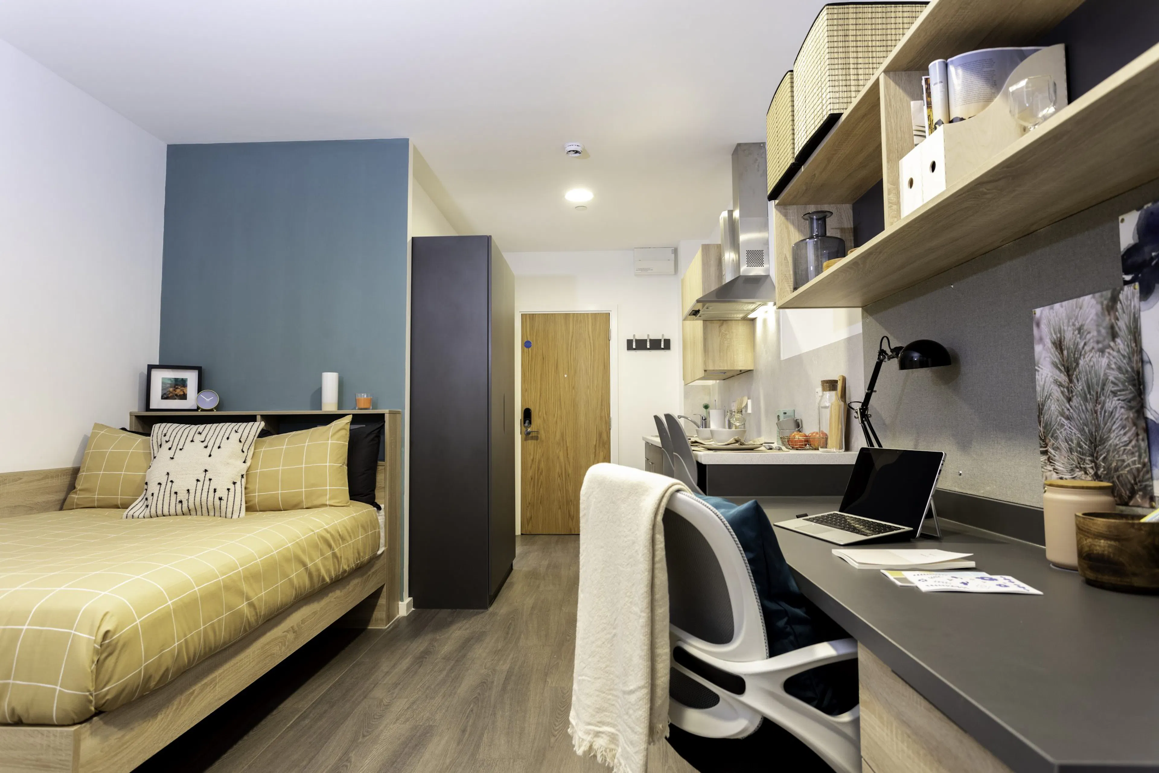 ROOM ROOM 2