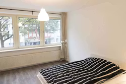 zimmer-in-der-karlstrasse-dusseldorf-Five Bed Apartment