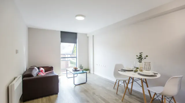 Classic 1 Bed Apartment room image 3