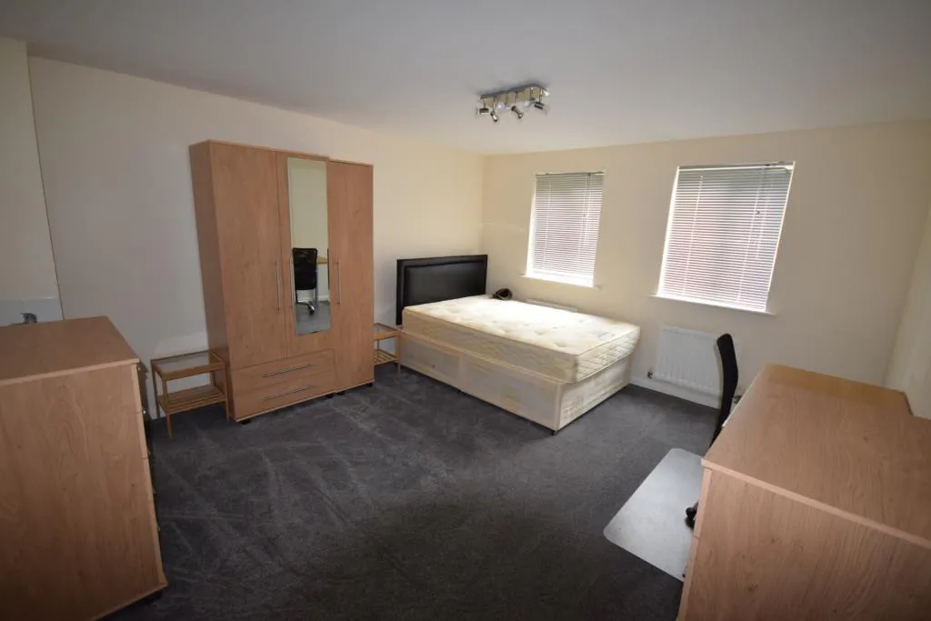 Single Ensuite Room ROOM