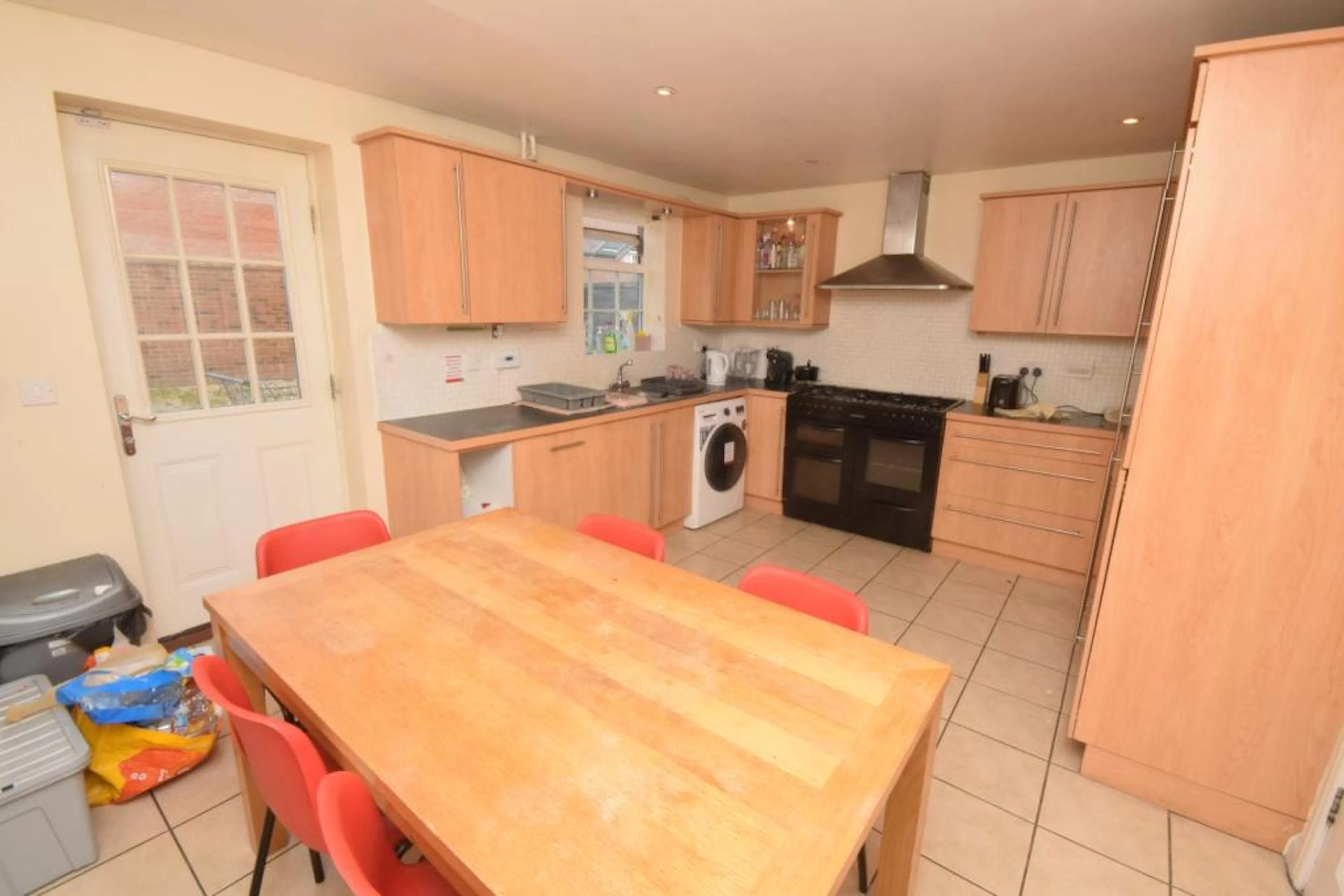 KITCHEN KITCHEN 4