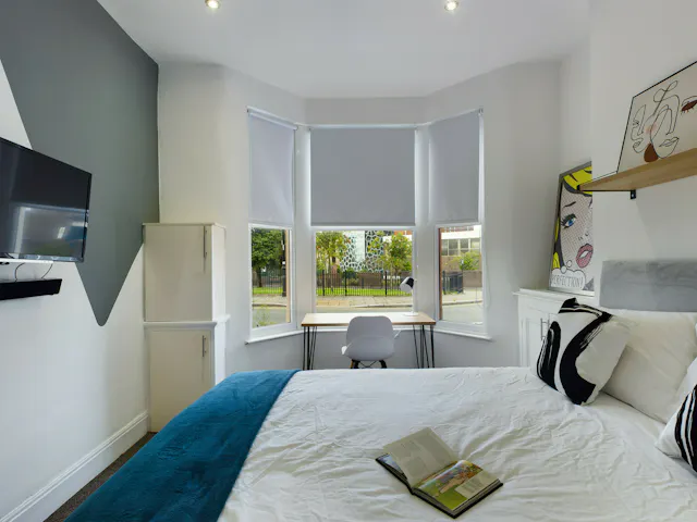 4 Bedroom House room image 2