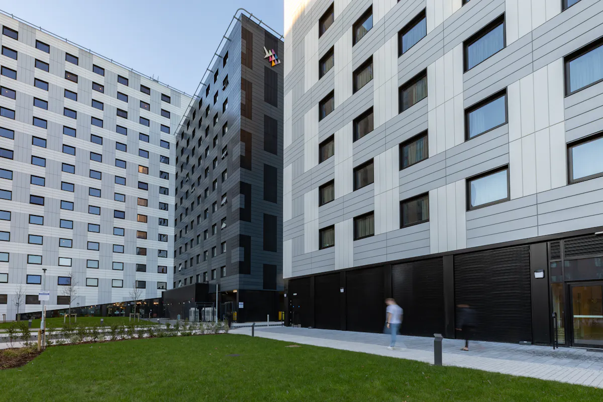 BUILDING BUILDING