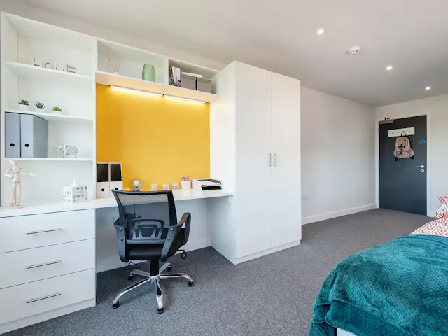 12 Bed Classic En-Suite room image 2