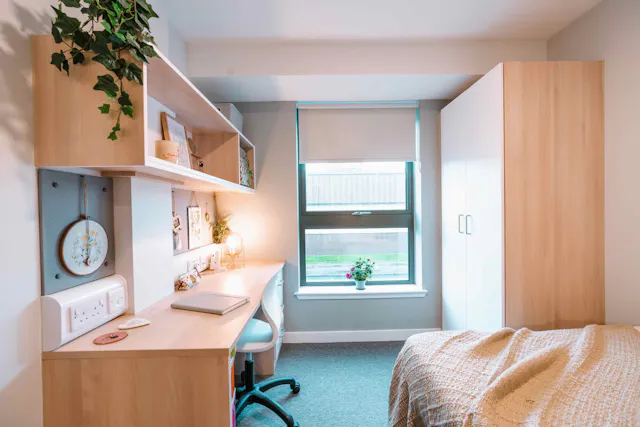Classic En-Suite room image 6