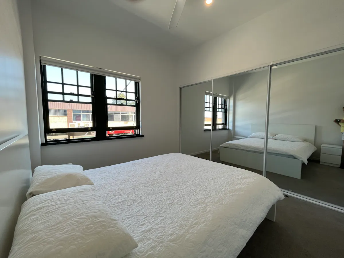 ROOM ROOM