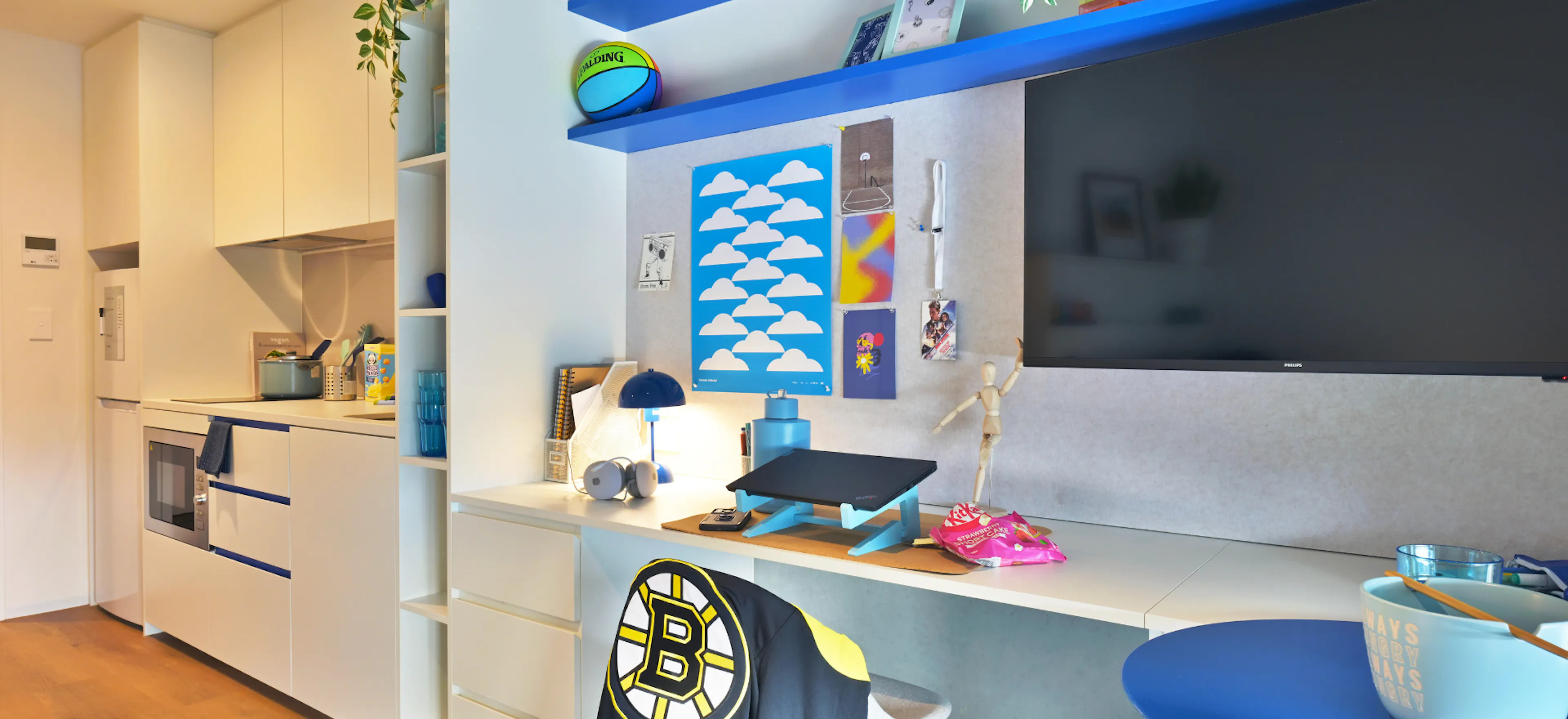 ROOM ROOM 1