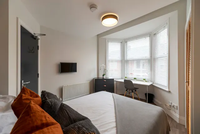 6 Bedroom Apartment room image 3