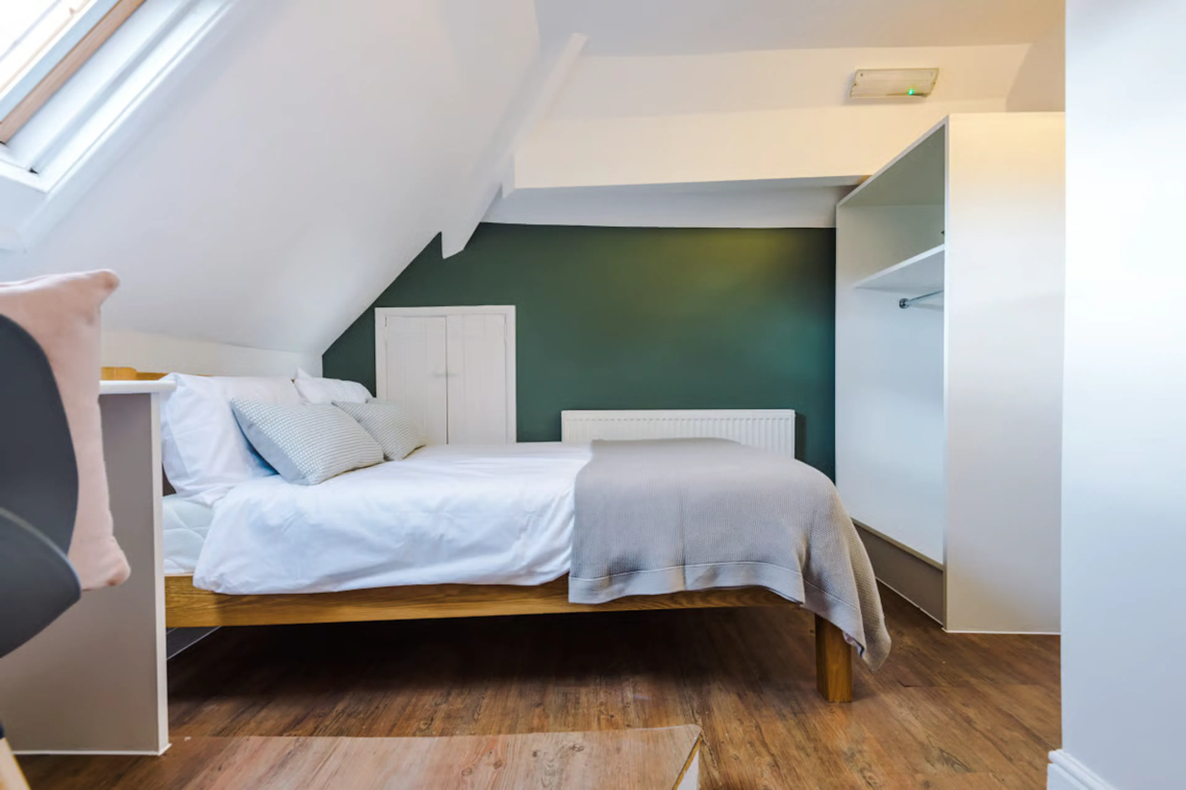 5 Bedroom Apartment ROOM 3