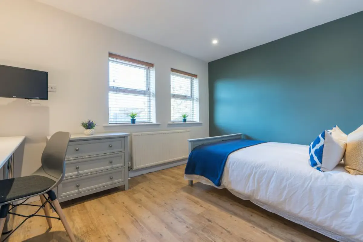 4 Bed Apartment ROOM