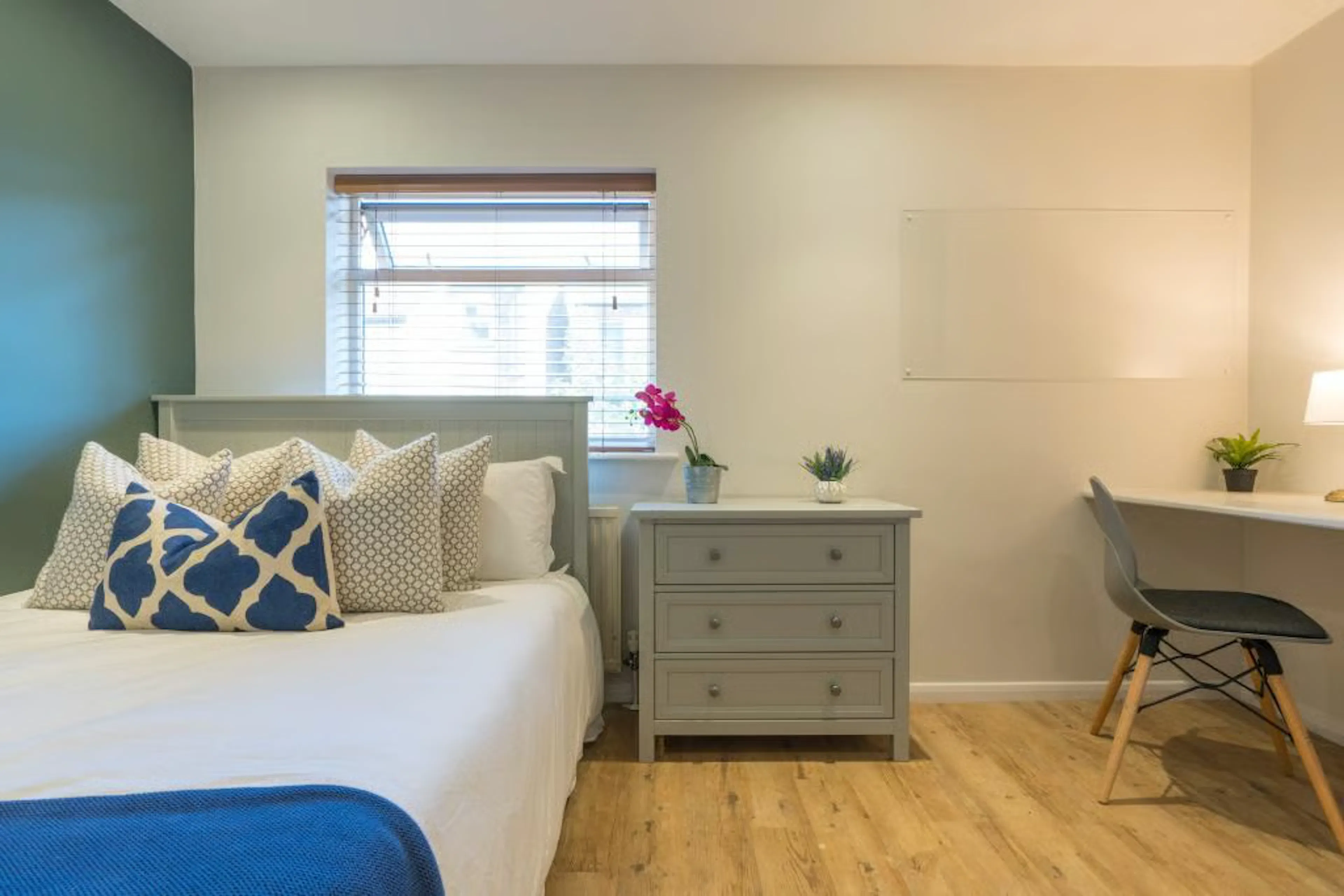 4 Bed Apartment ROOM 2