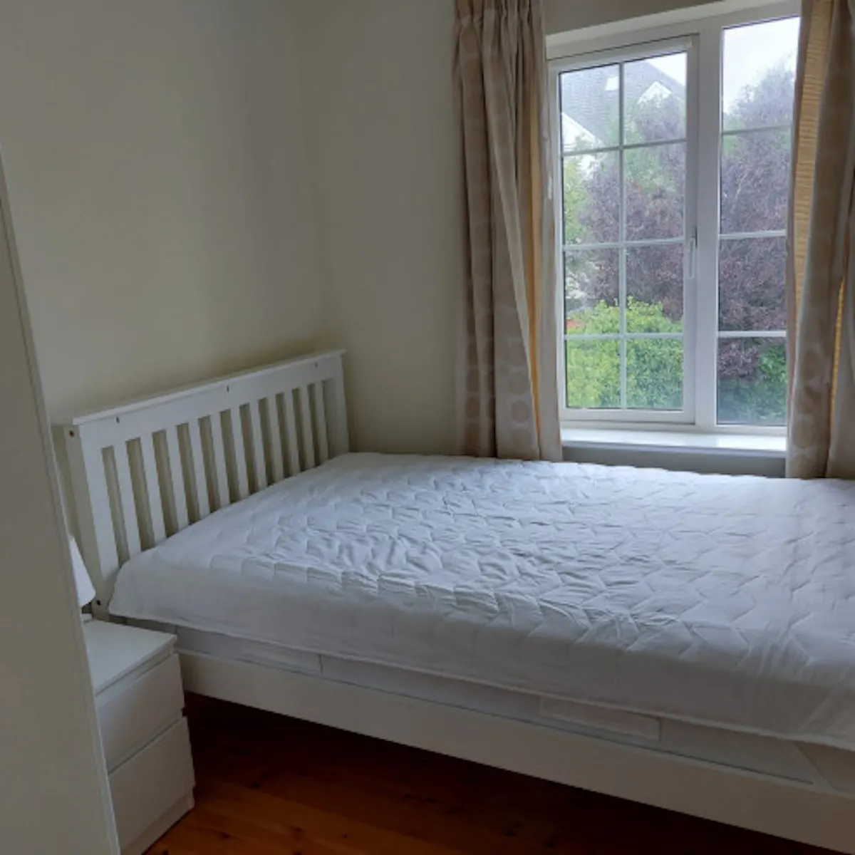 ROOM ROOM