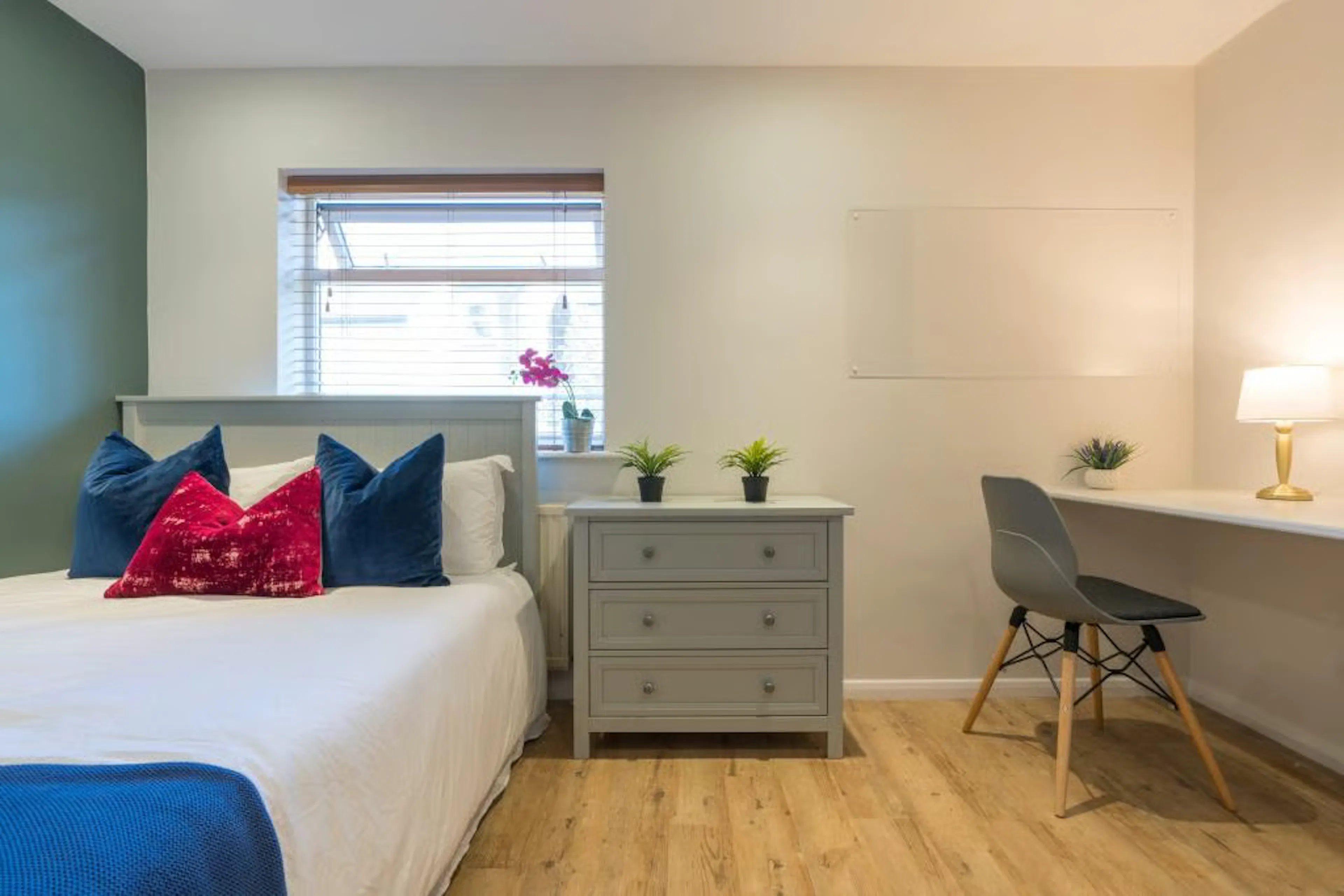 4 Bed Apartment ROOM 1