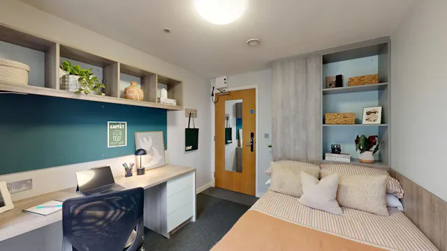 Road View - Non En-Suite room image 2