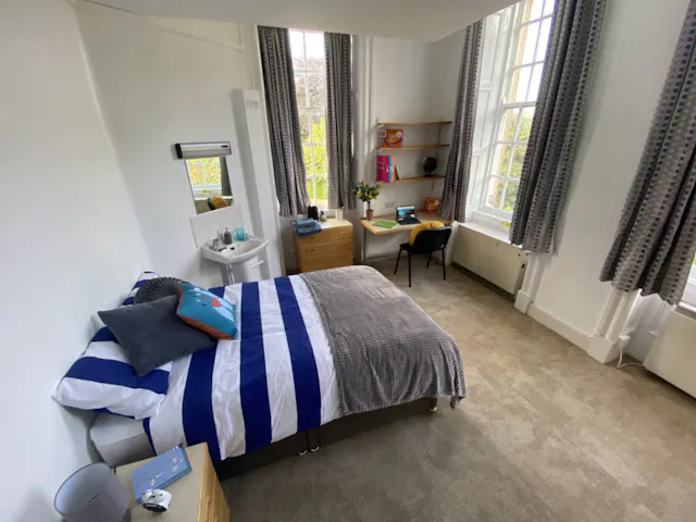 Classic Bedroom room image 1
