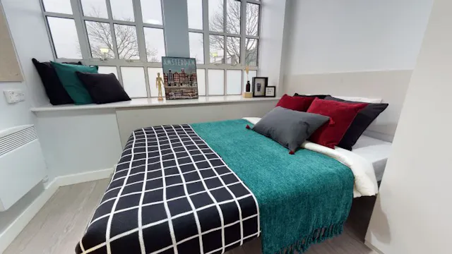 Two Bed Apartment room image 1