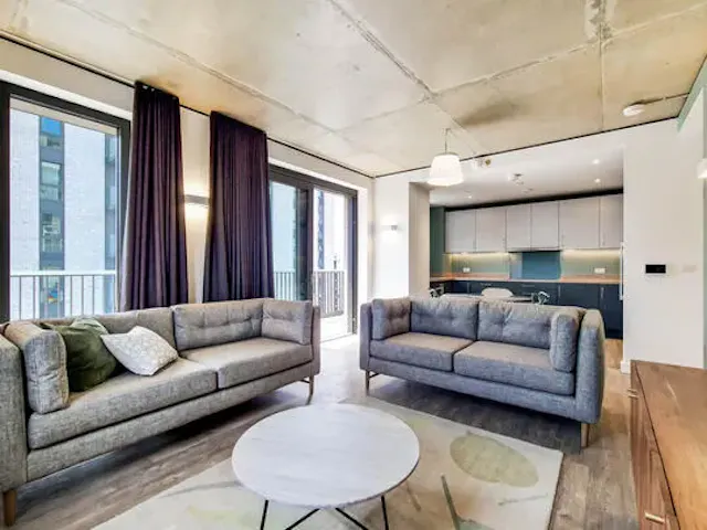 4 Bed Apartment room image 1
