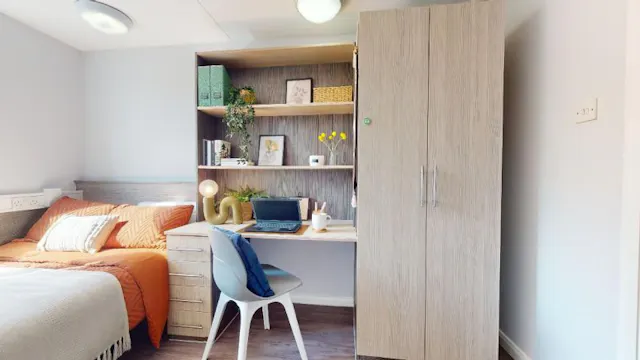 Gold En Suite room image 1