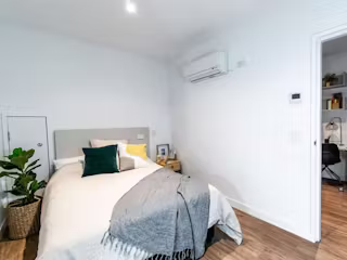 Berkeley Street-Melbourne-ROOM-1