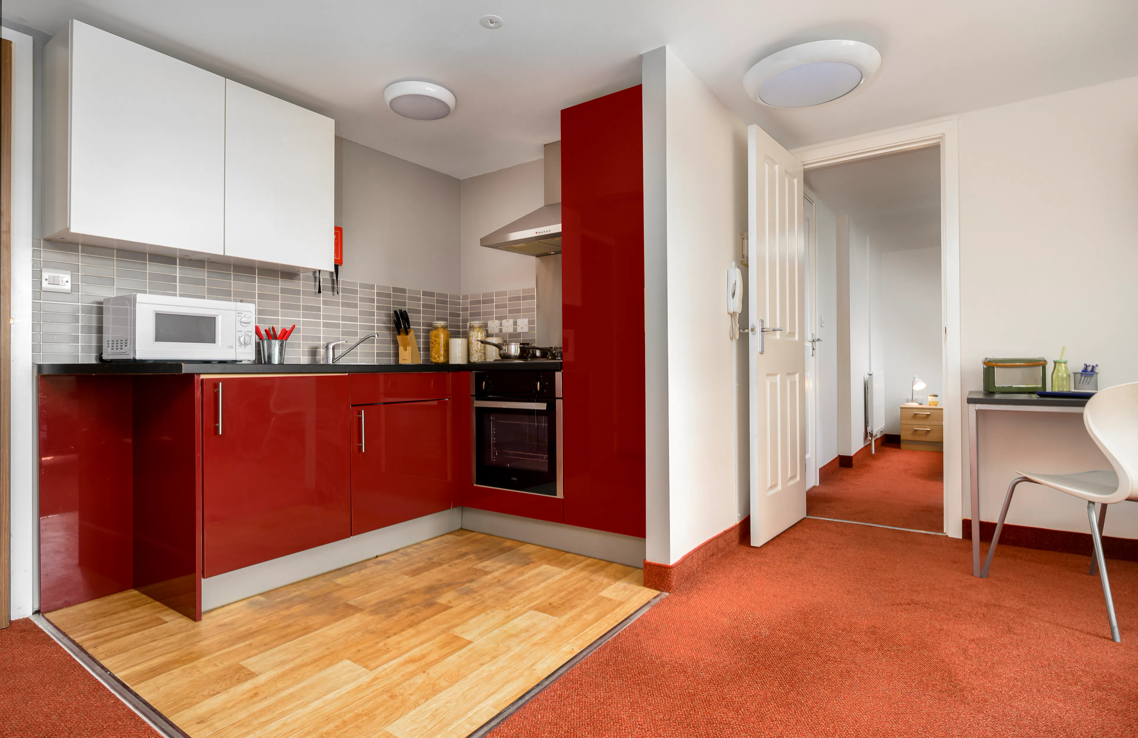1 Bed Flat (En-suite) KITCHEN 2