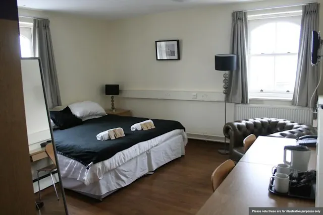 1 Bedroom Apartment room image 1