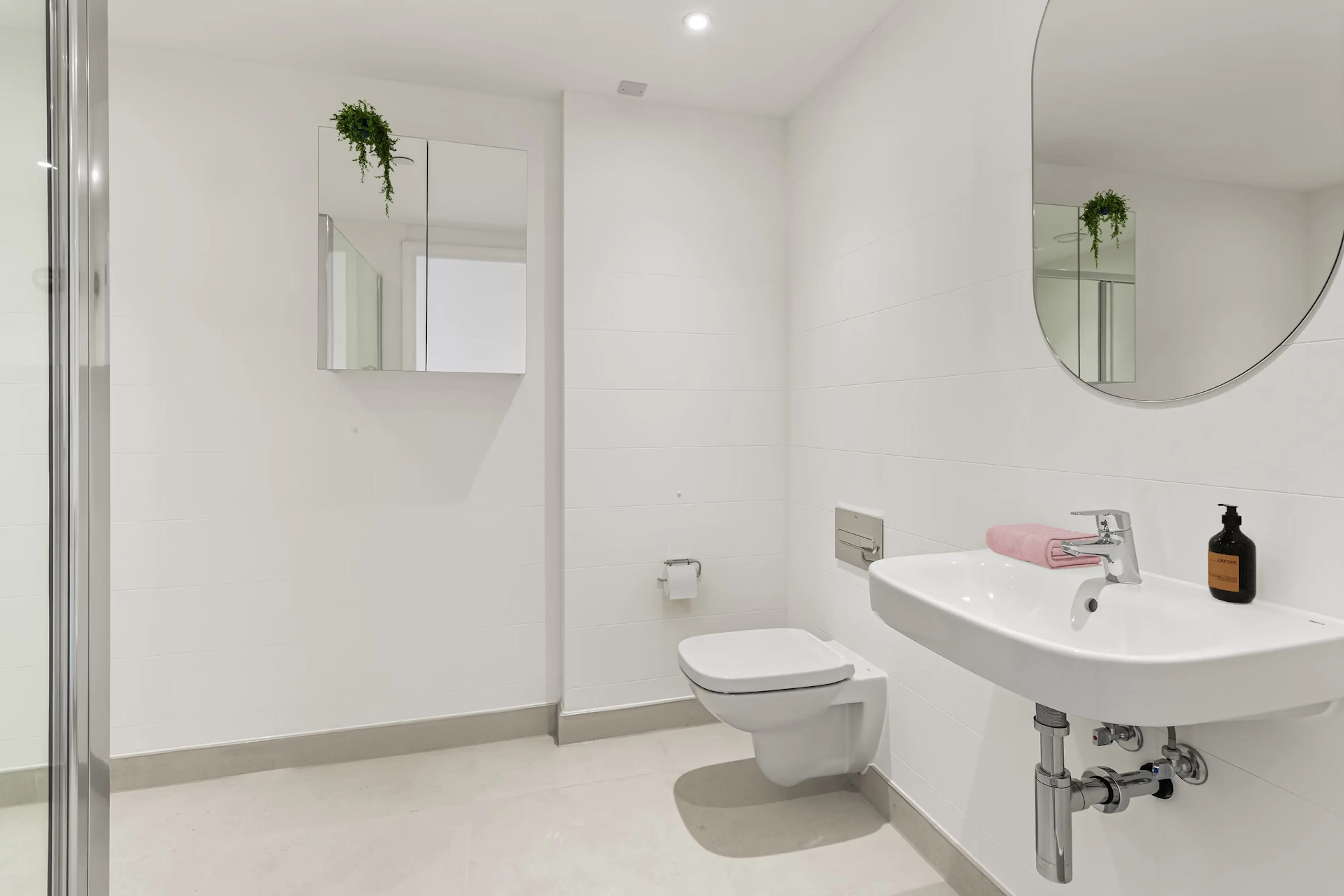 1 Bed Studio Penthosue Level OTHER 2