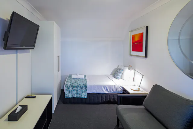 1 Bedroom Apartment room image 2