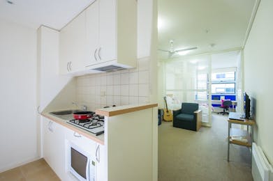 Student Living - 800 Swanston - 1 Bedroom Apartment