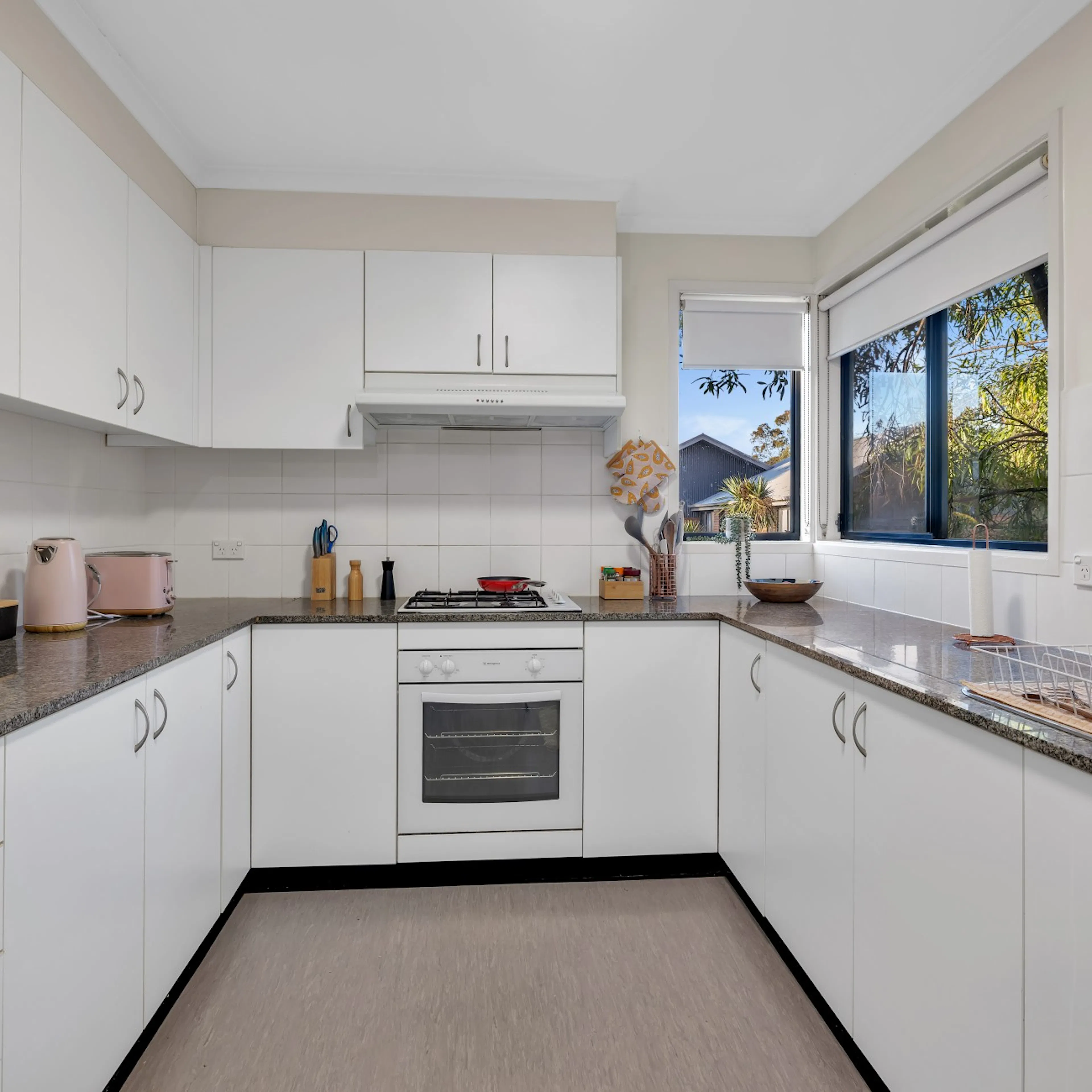 1 Bedroom Apartment West KITCHEN 4