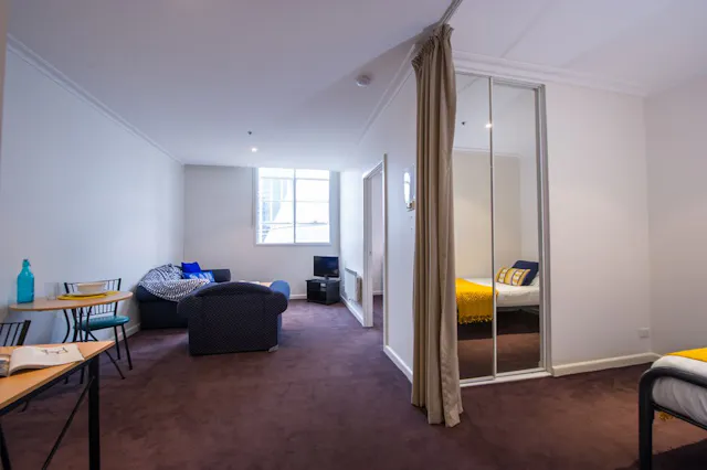1 Bedroom Convertible room image 1
