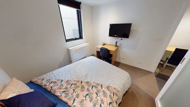 1 Bedroom Large room image 1