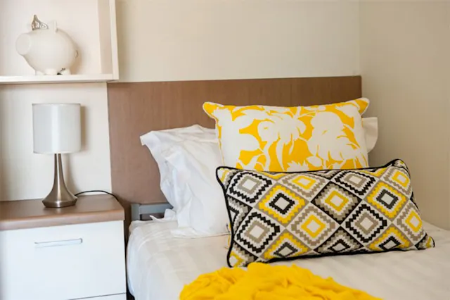 1 Bedroom Queen room image 1