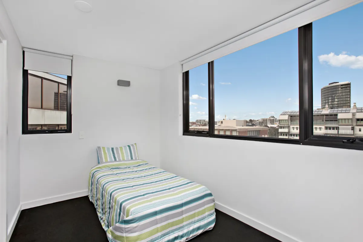1 bedroom ROOM