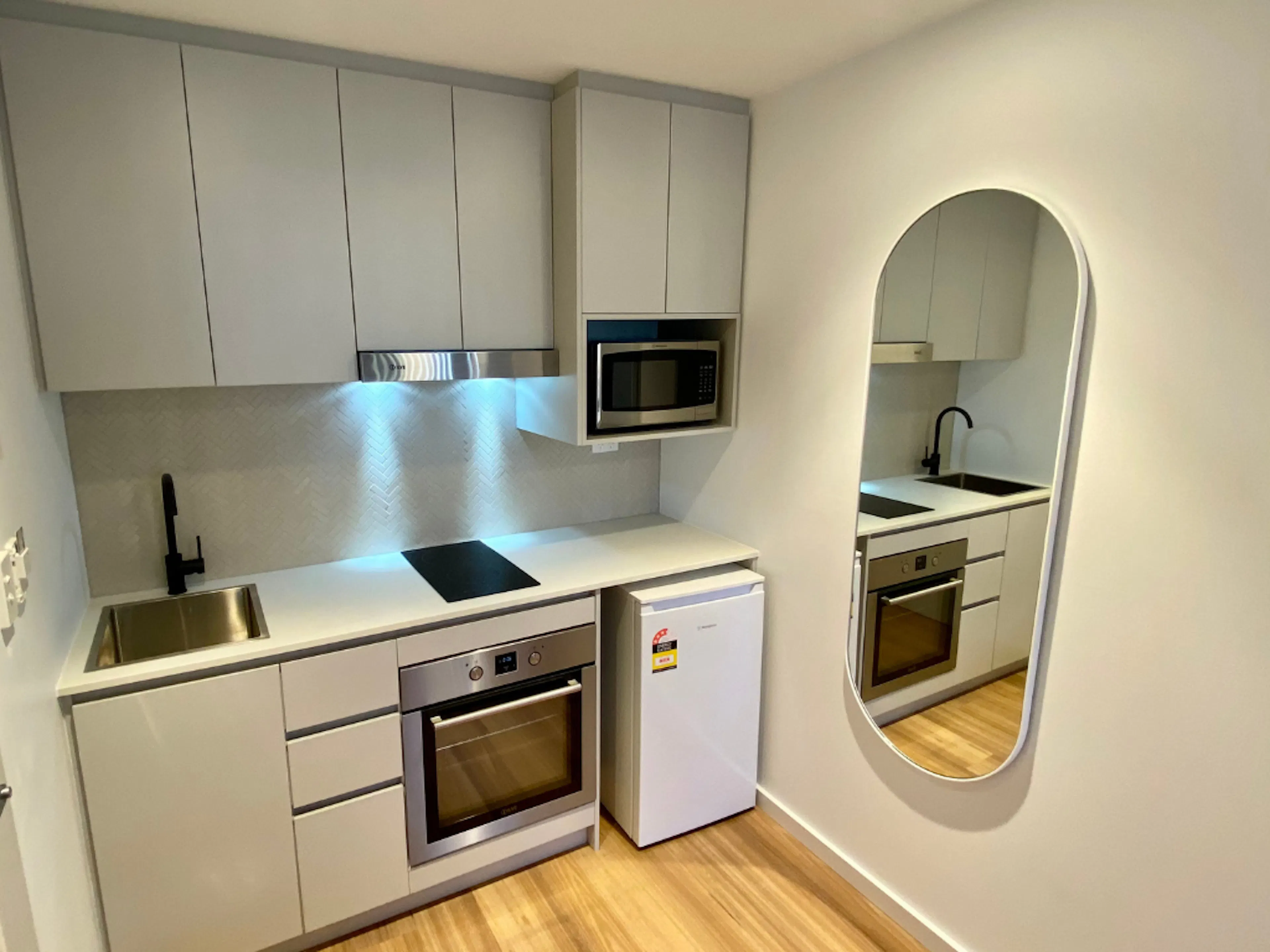 Studio KITCHEN 1