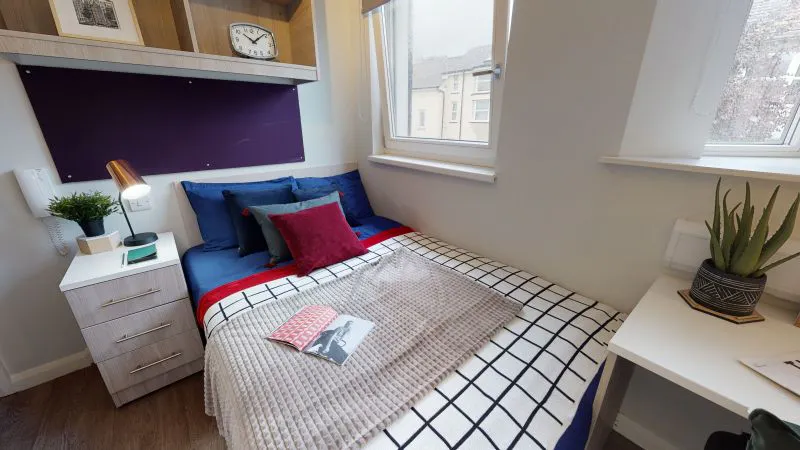 iQ Sawmills-Brighton-ROOM-1