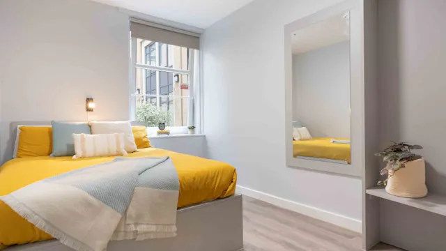 Platinum One Bed room image 1