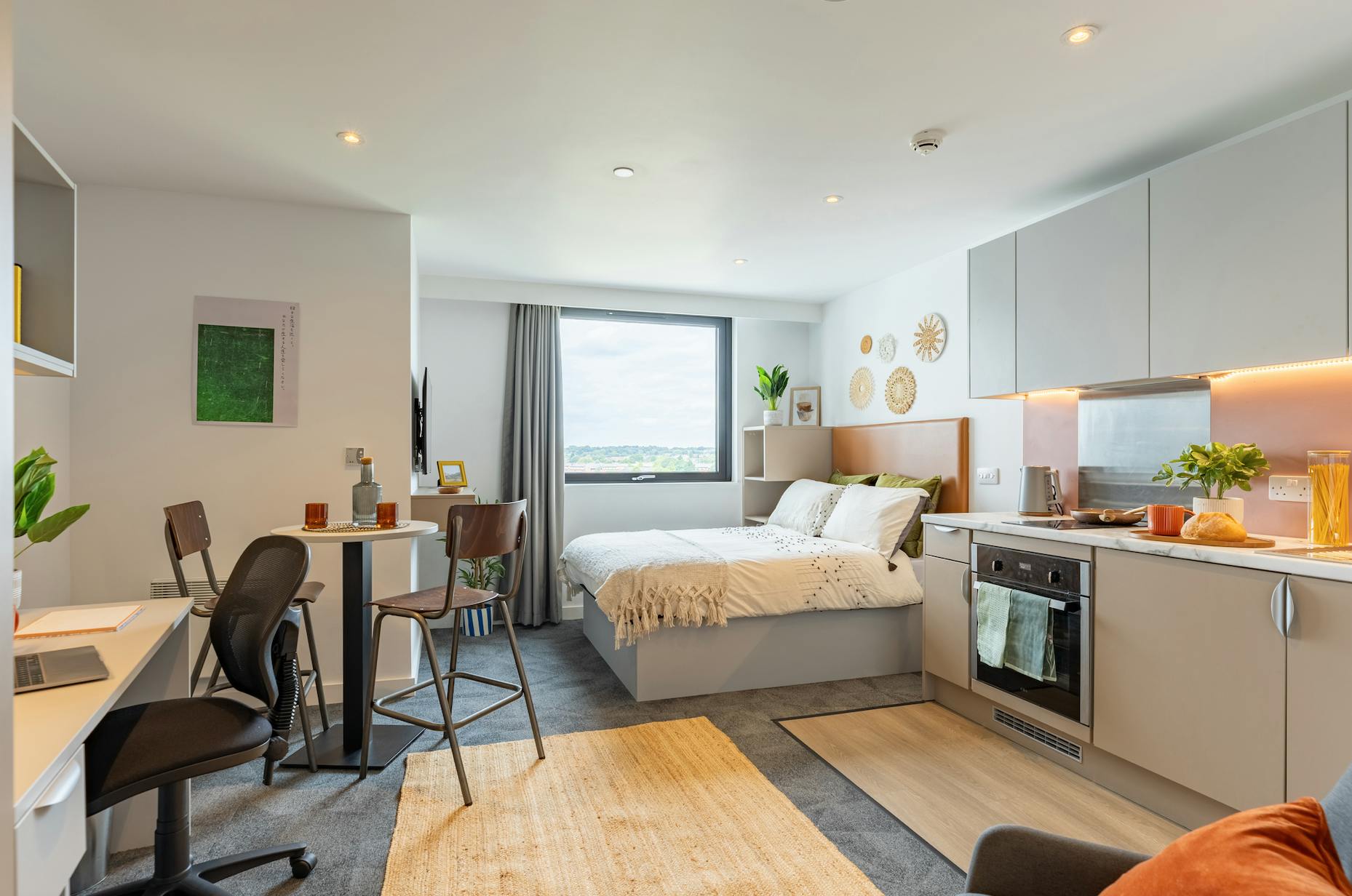 true Superior Studio Plus with City Views