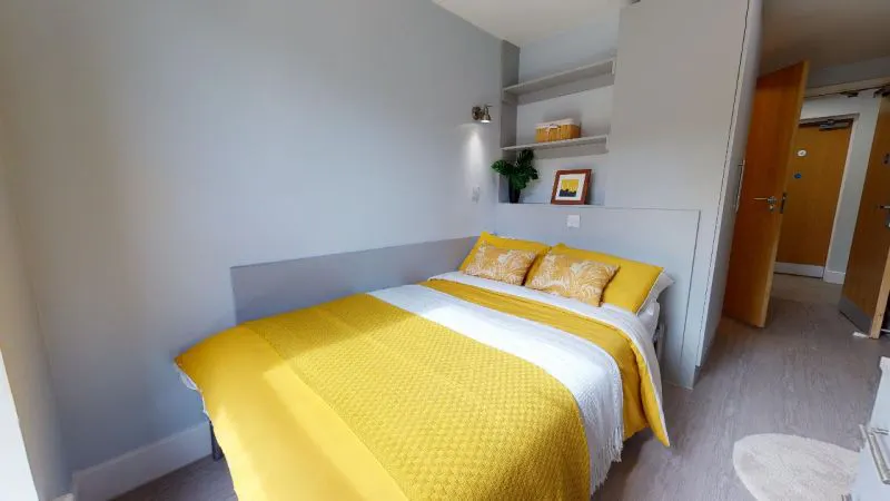 Silver En Suite ROOM