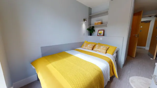 Silver En Suite room image 1