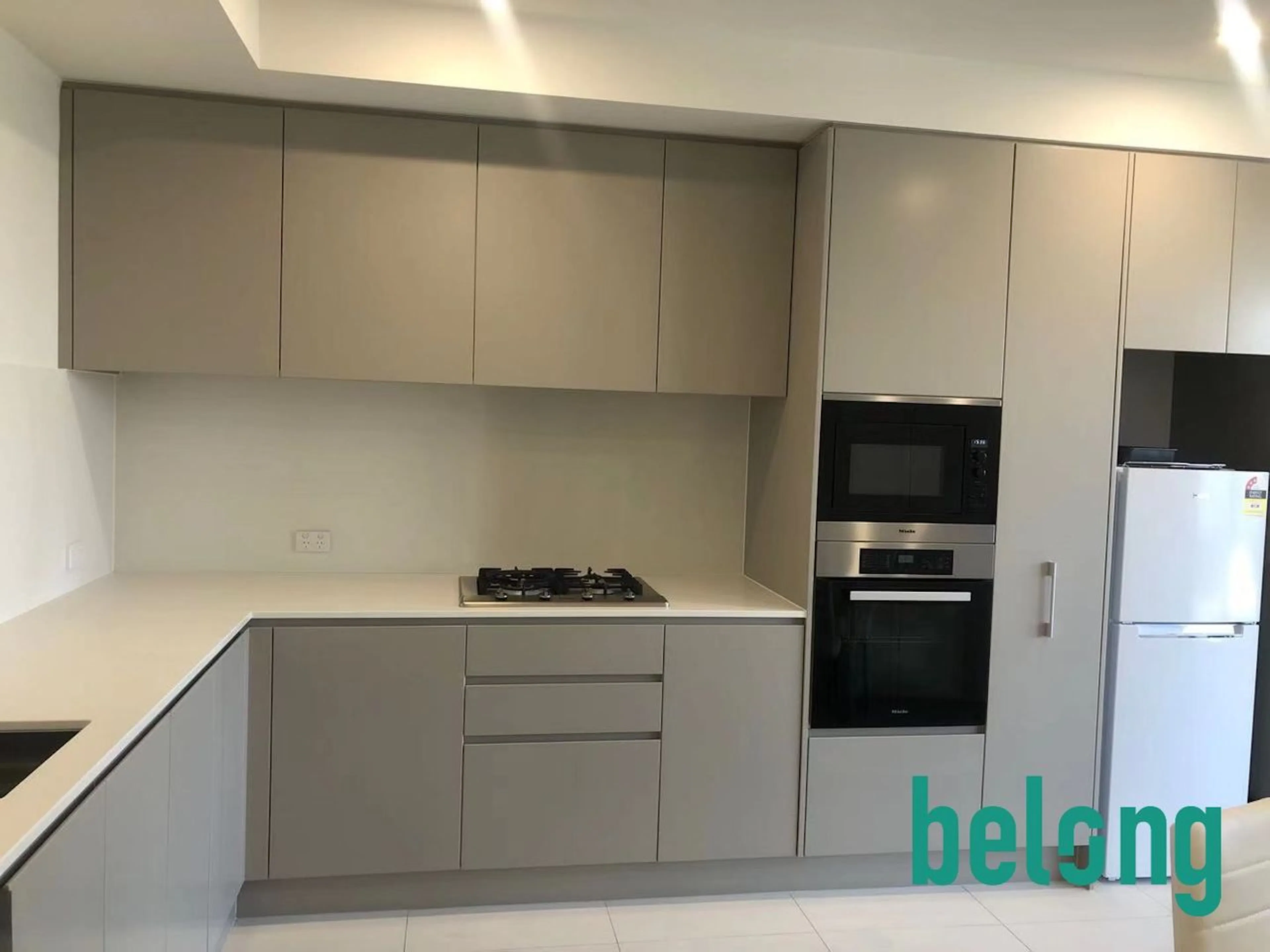 1 Bedroom, 1 Bathroom Apartment KITCHEN 2