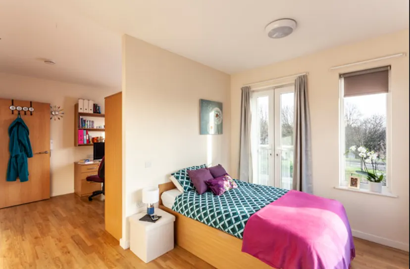 Property video thumbnail 1