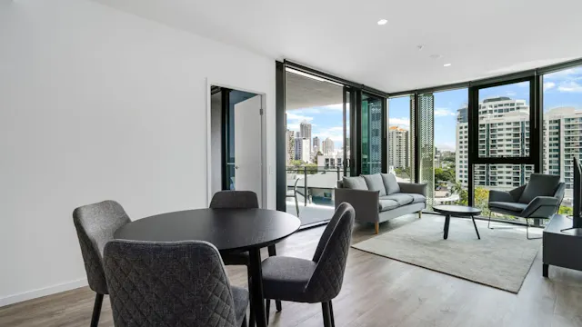 1 Bed, 1 Bath room image 6