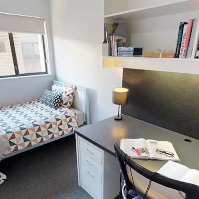 Studio room image 1