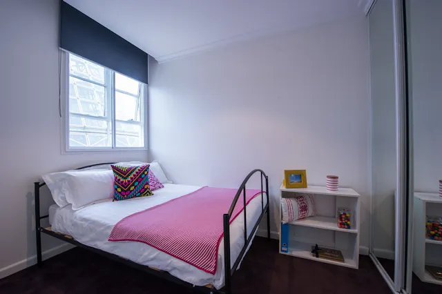 1 Bedroom Large room image 1