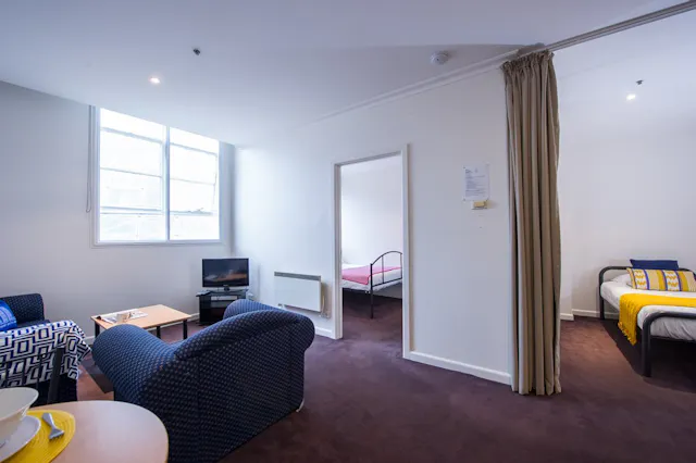 1 Bedroom Twin room image 1