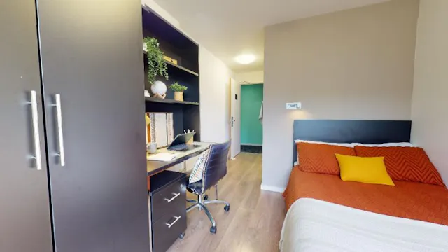 Bronze En Suite room image 1