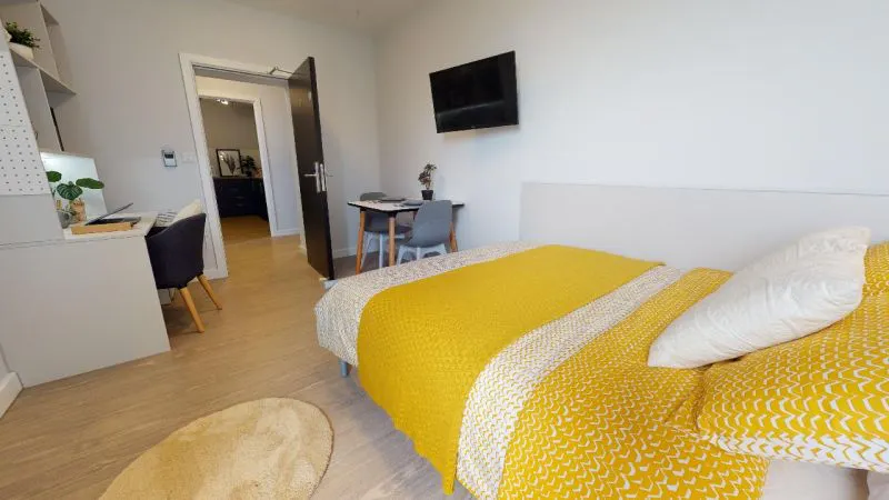 newland-house-nottingham-Bronze Two Bed Apartment Plus