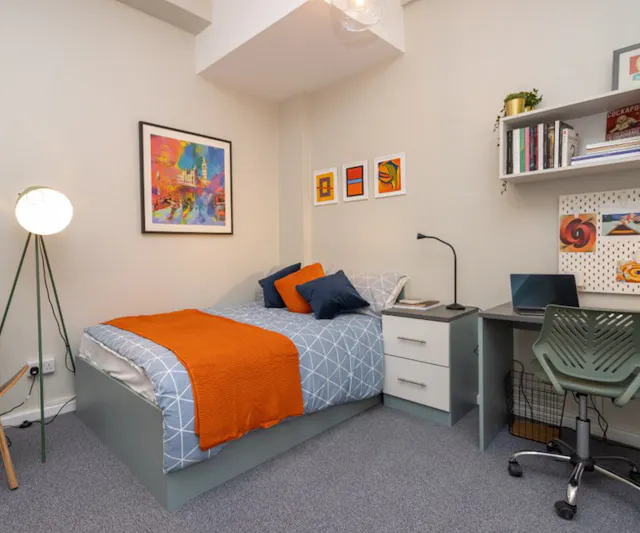 Club Room room image 1